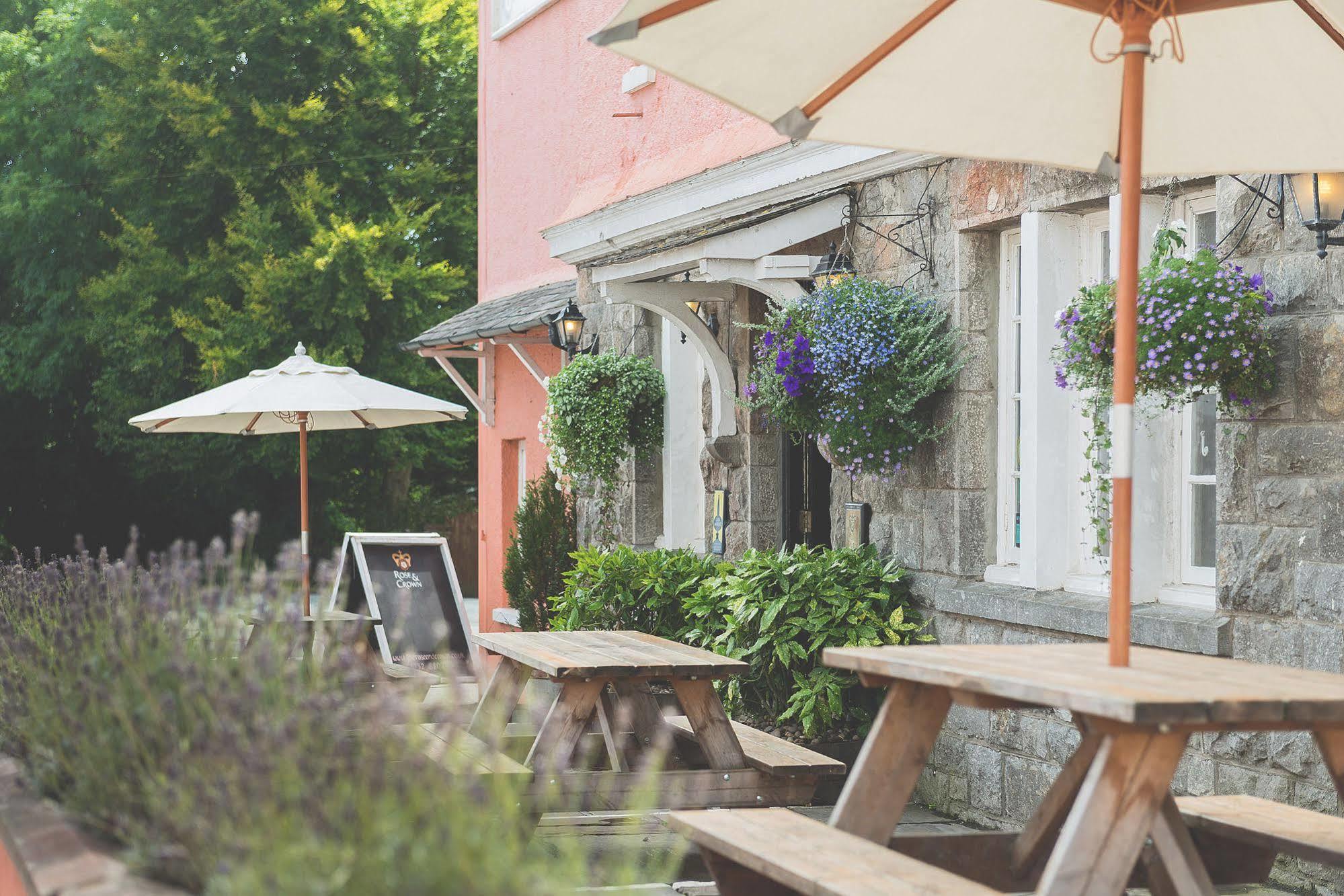 Готель Rose & Crown Yealmpton Екстер'єр фото